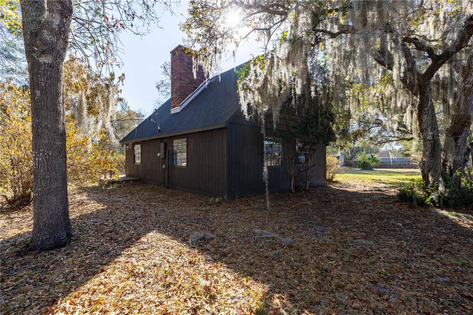 40043 W 8TH AVE, Umatilla, FL 32784