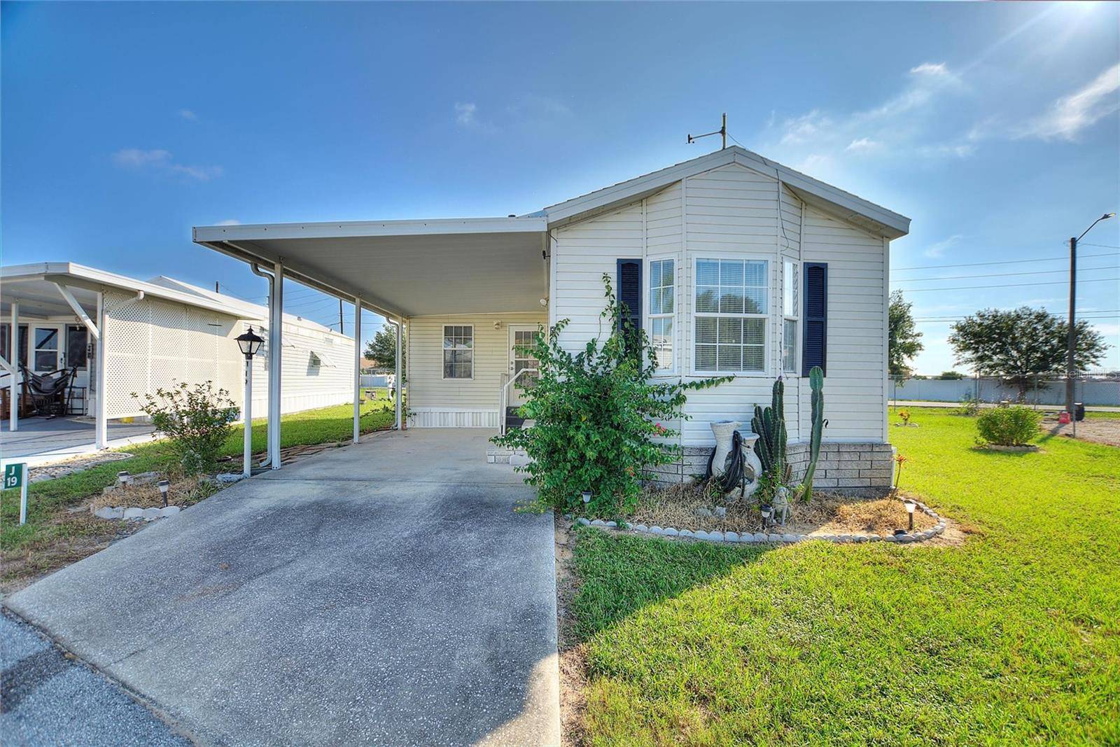 251 PATTERSON RD #J19, Haines City, FL 33844