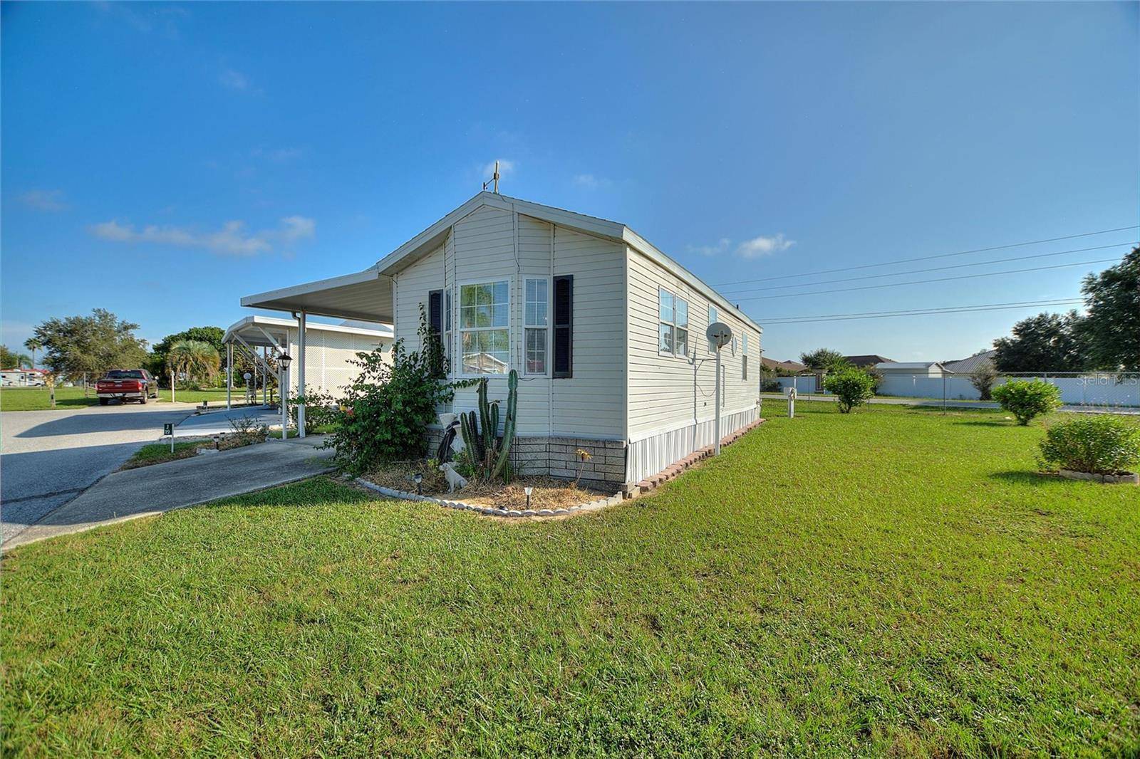 251 PATTERSON RD #J19, Haines City, FL 33844