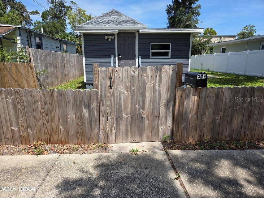 339 MAPLE ST, Daytona Beach, FL 32114