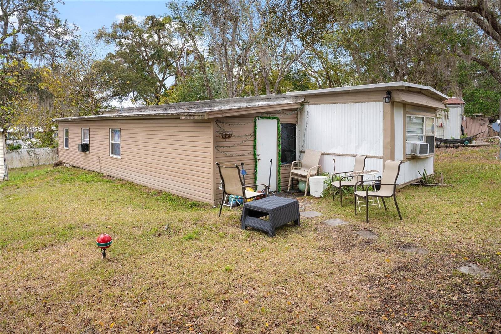 2107 HIALEAH AVE, Leesburg, FL 34748