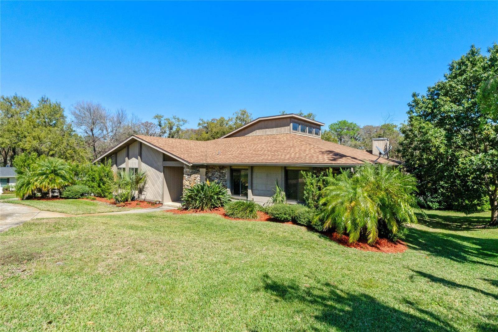 2918 COCOVIA WAY, Leesburg, FL 34748