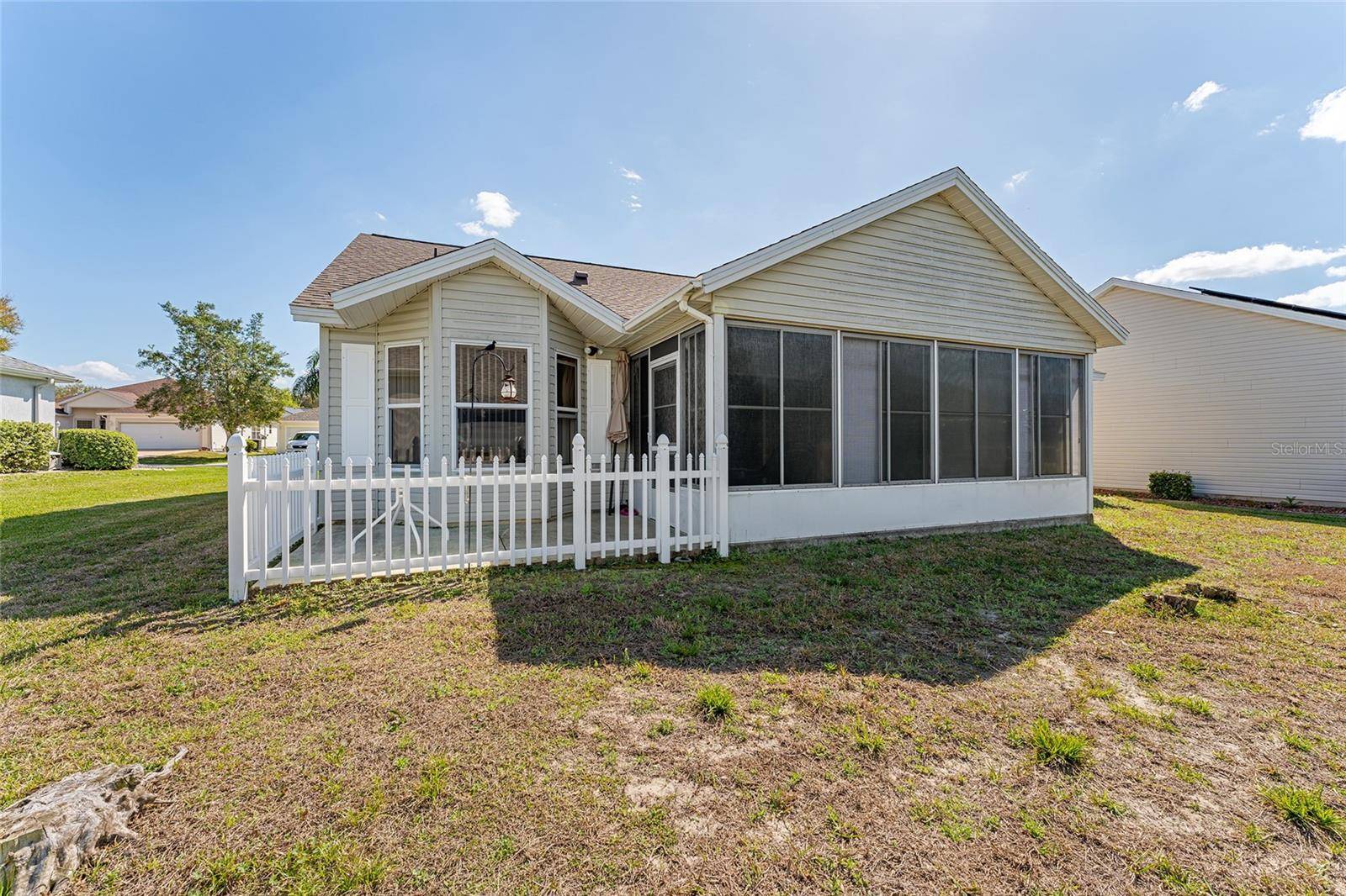 3009 BATALLY CT, The Villages, FL 32162