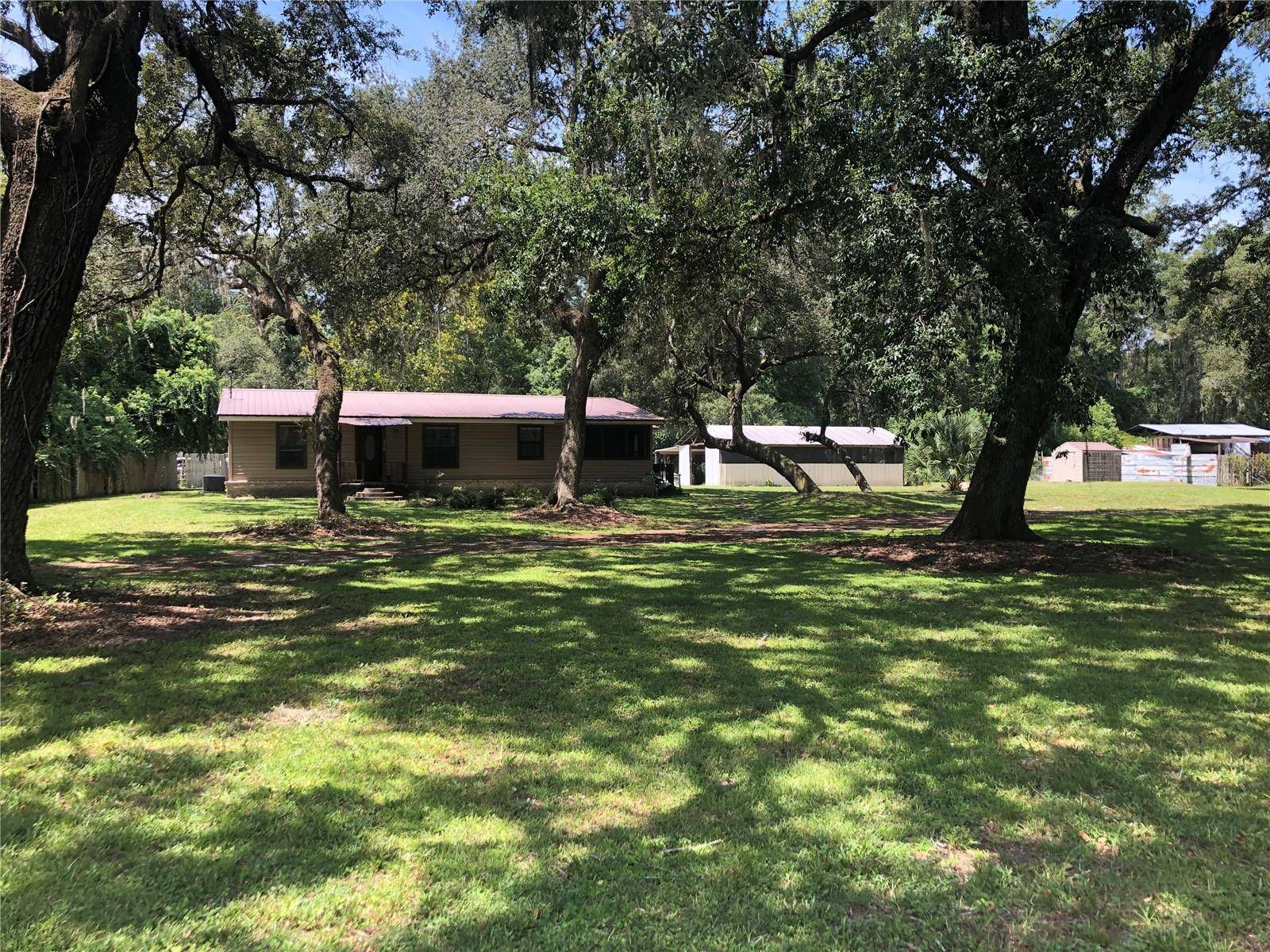 136 S COMMERCIAL ST, Coleman, FL 33521