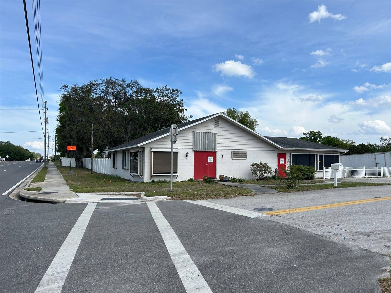 2405 SOUTH ST, Leesburg, FL 34748
