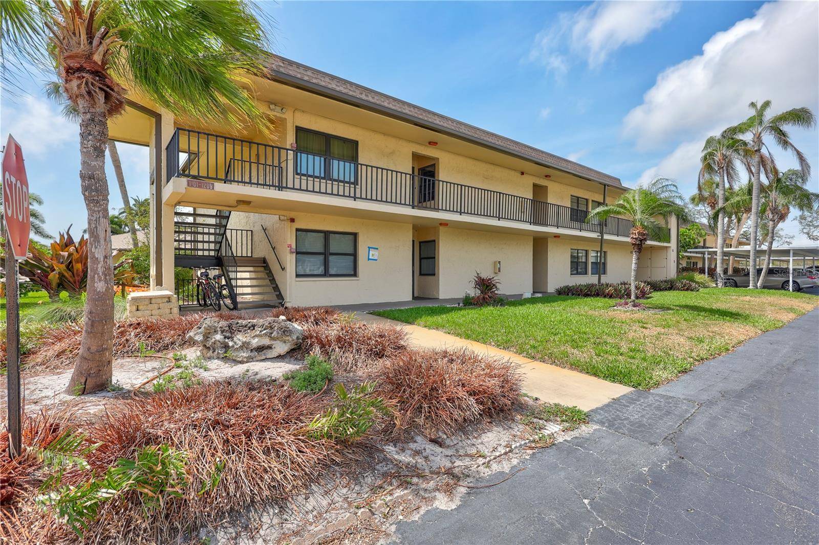 12300 VONN RD #1102, Largo, FL 33774