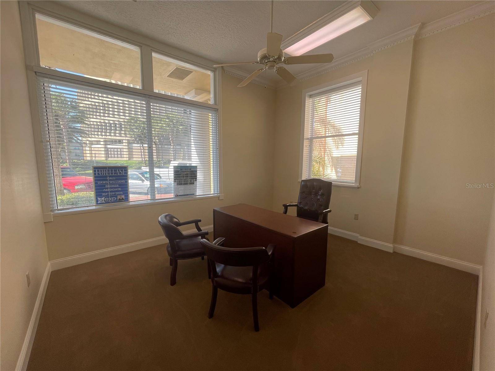 220 W MAIN ST, Tavares, FL 32778