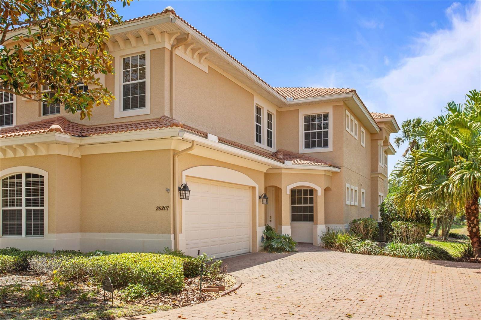 26207 AVENIDA LAS COLINAS, Howey In The Hills, FL 34737