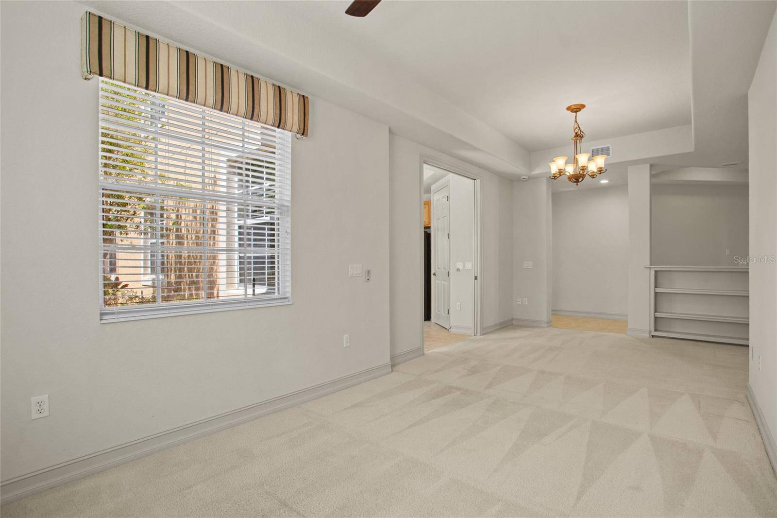 26207 AVENIDA LAS COLINAS, Howey In The Hills, FL 34737