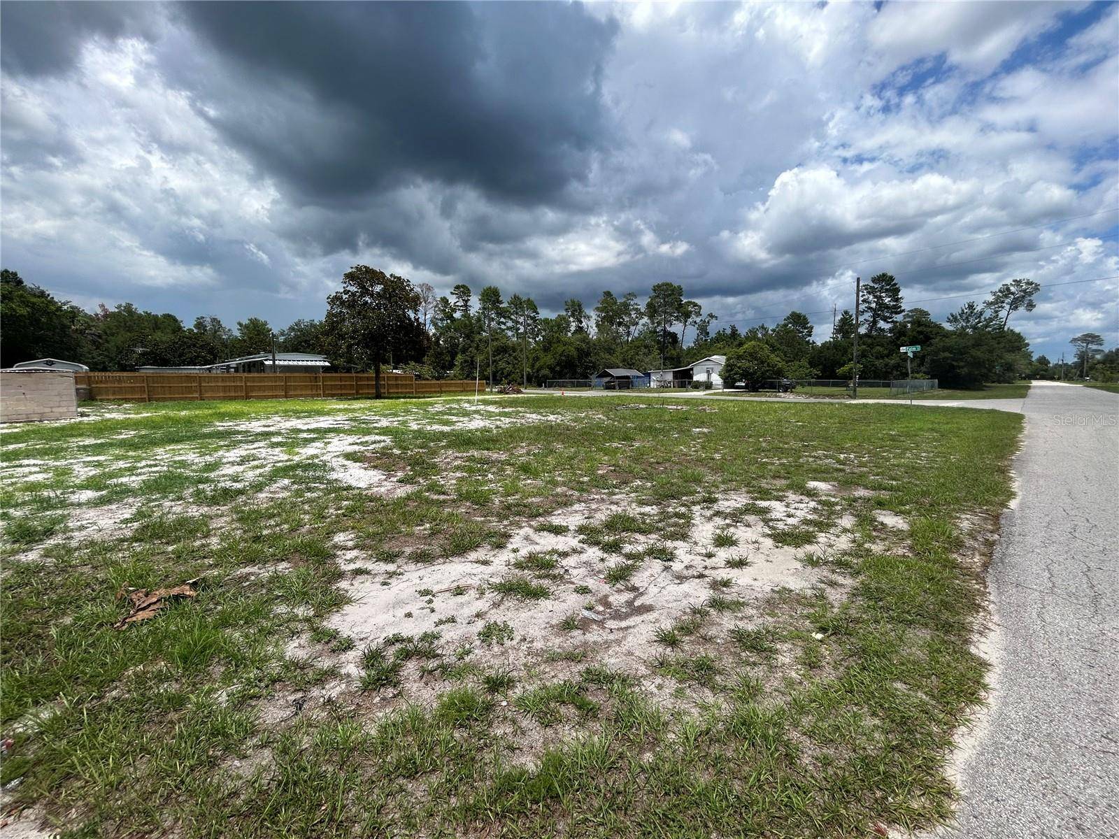 28245 BOUGAINVILLEA AVE, Paisley, FL 32767
