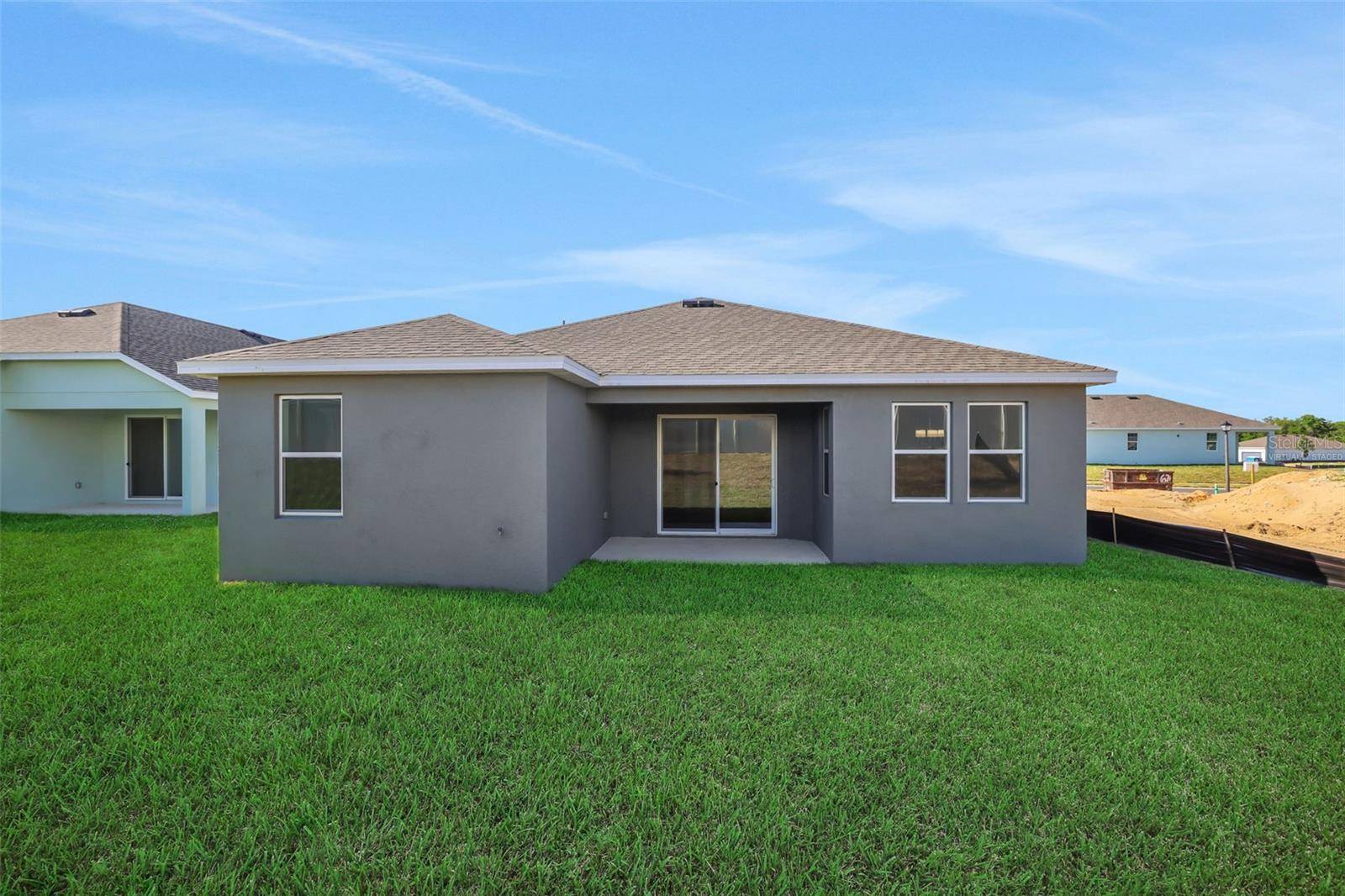 2866 SUPERMARINE RD, Tavares, FL 32778