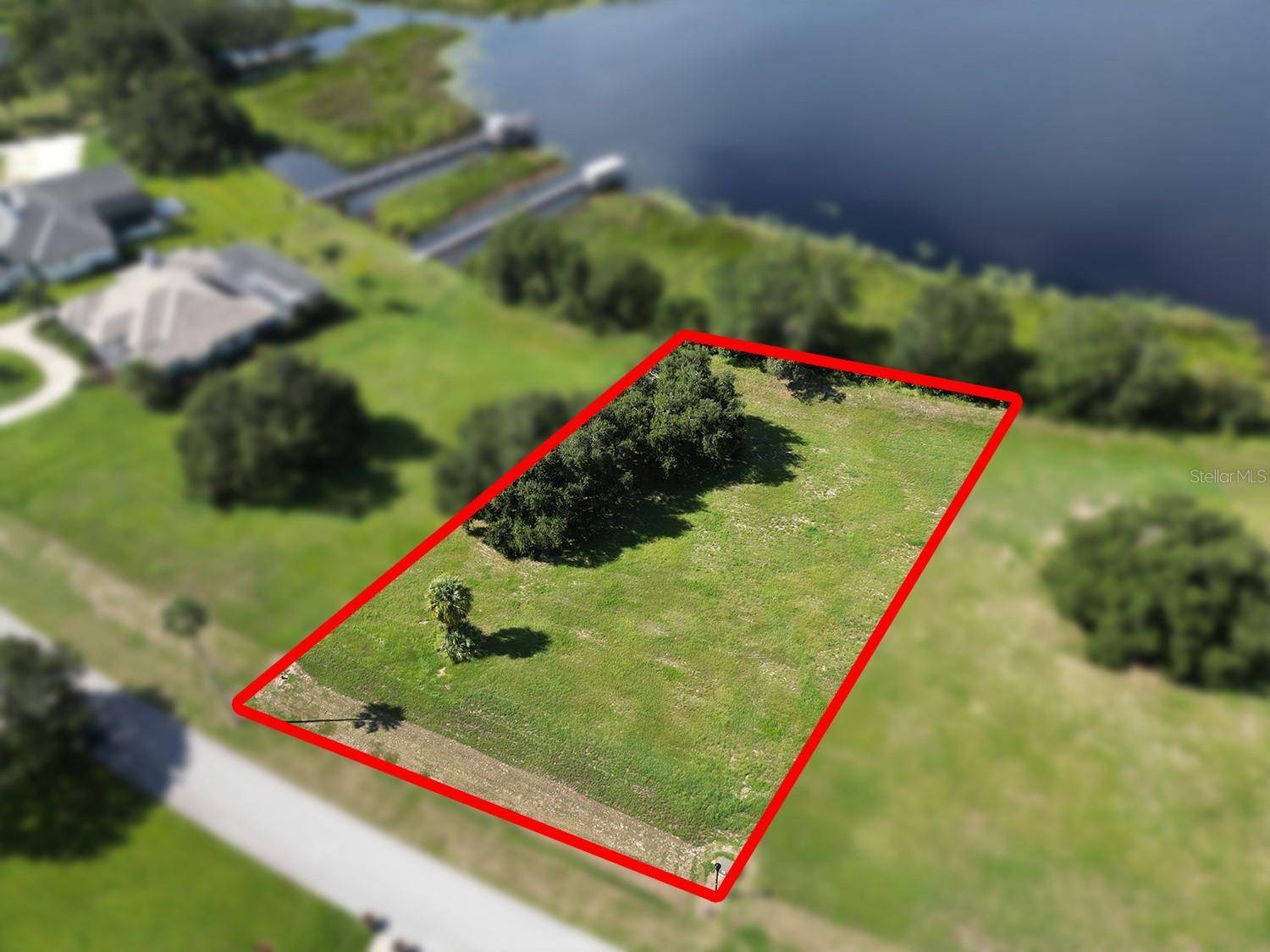 ROYAL PALM DR #15, Groveland, FL 34736