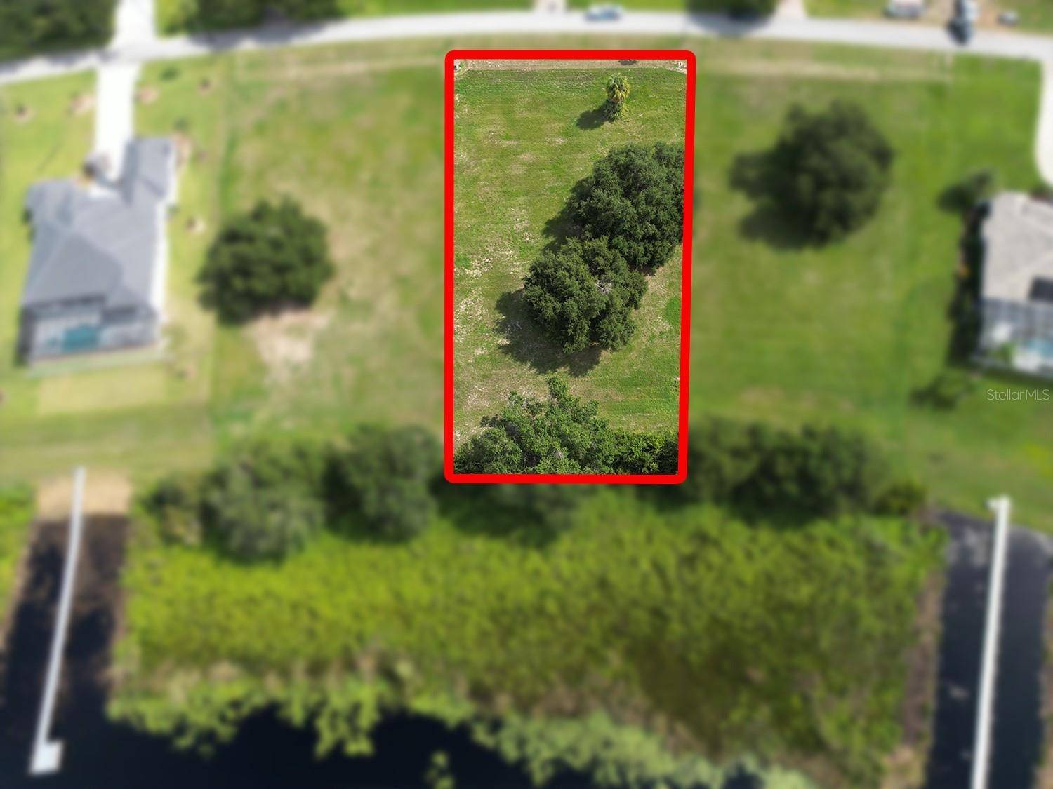 ROYAL PALM DR #15, Groveland, FL 34736