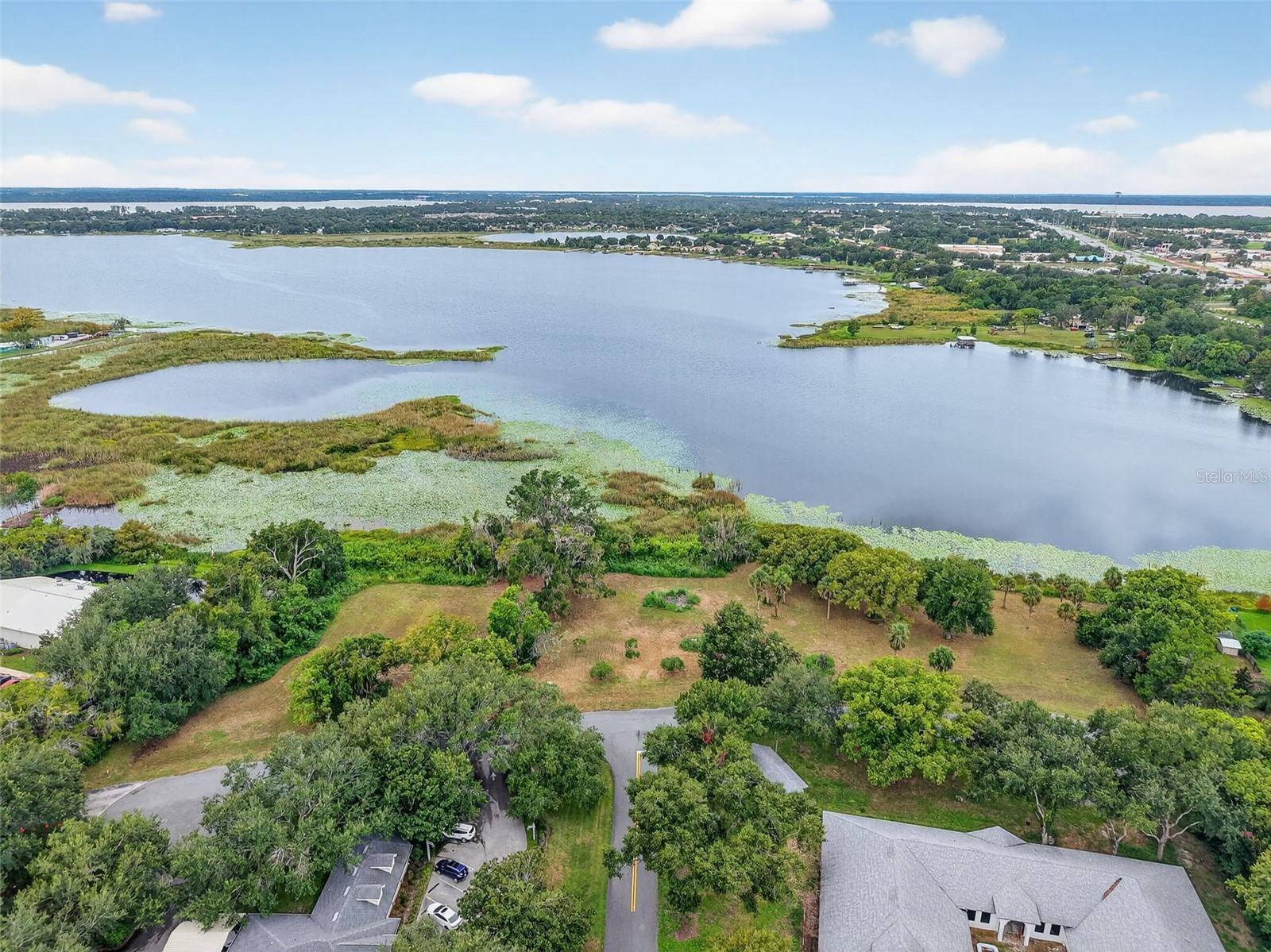 AMVETS WAY, Mount Dora, FL 32757