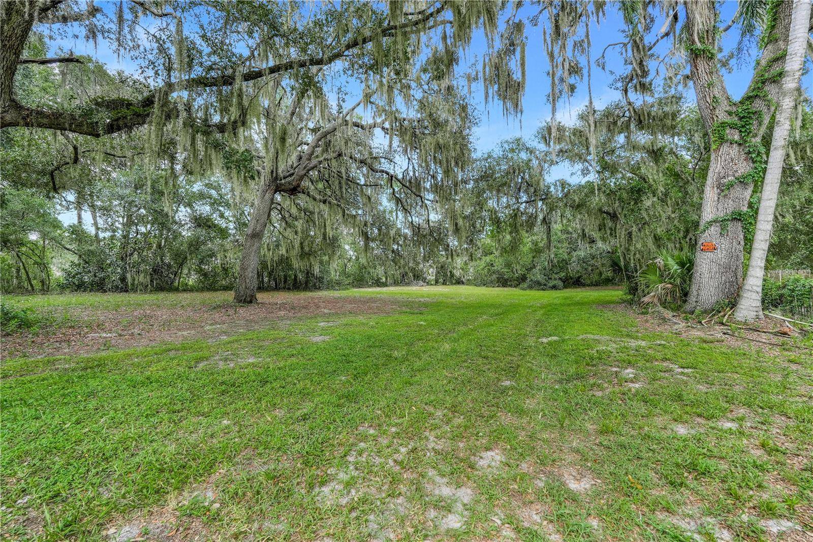SELMAN RD, Leesburg, FL 34748