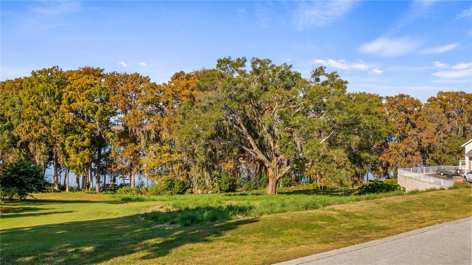 LAKE SWATARA DR, Eustis, FL 32736