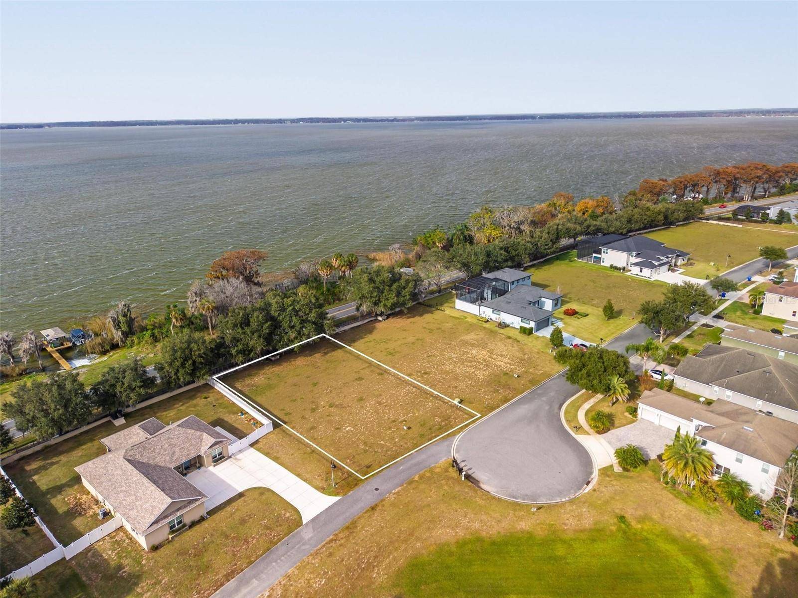 3225 LANDING VW, Tavares, FL 32778