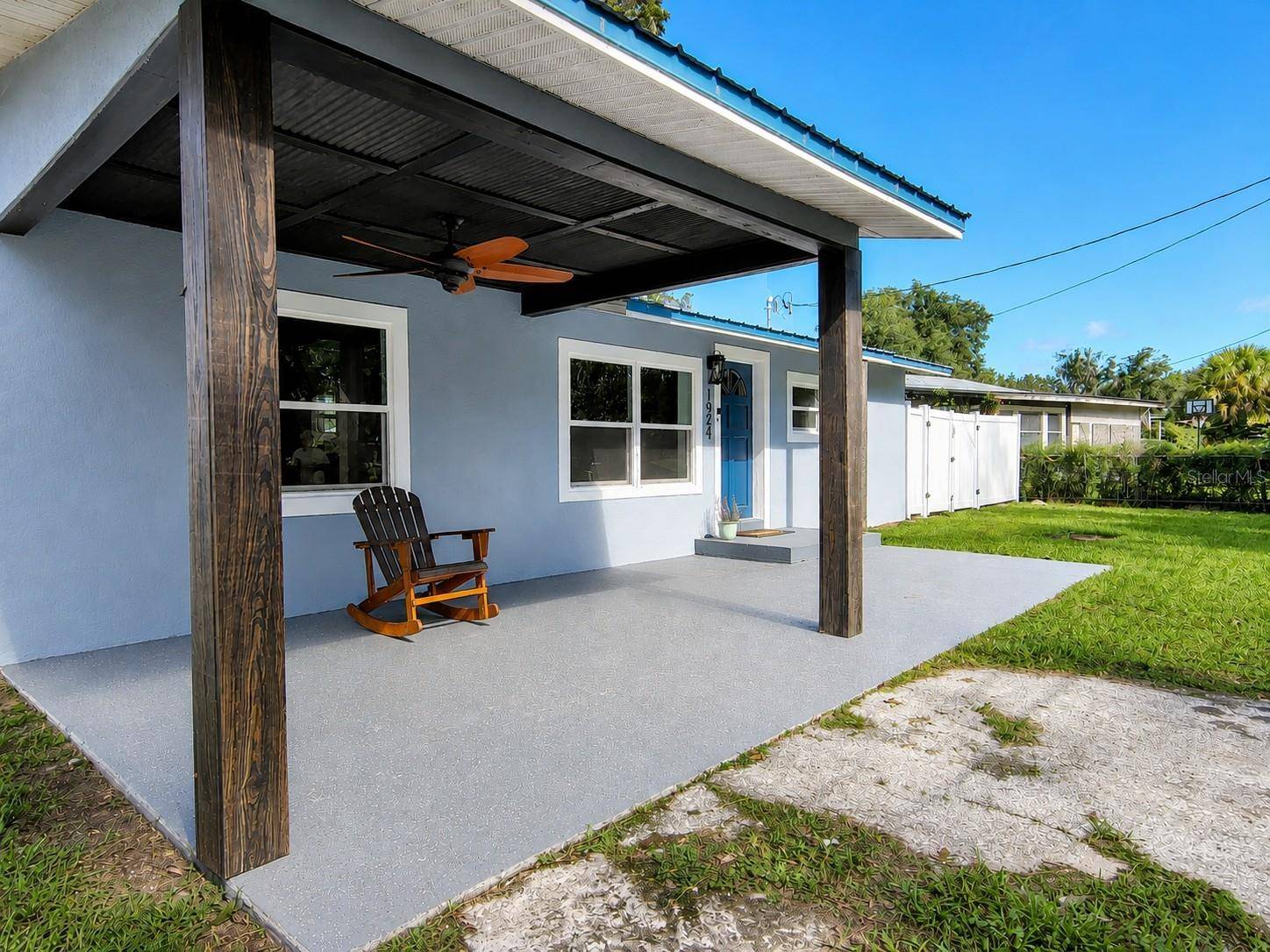 1924 CR 439C, Lake Panasoffkee, FL 33538
