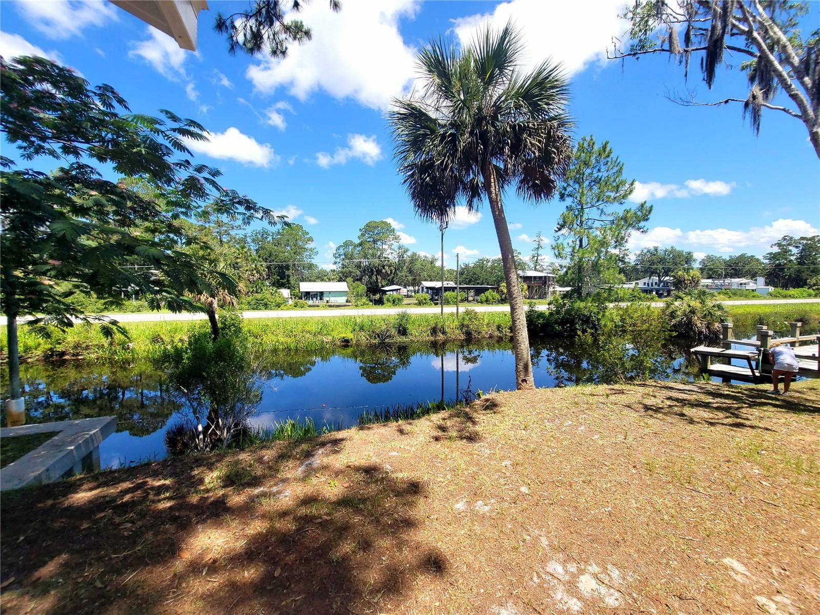000 SE 245TH ST, Suwannee, FL 32692