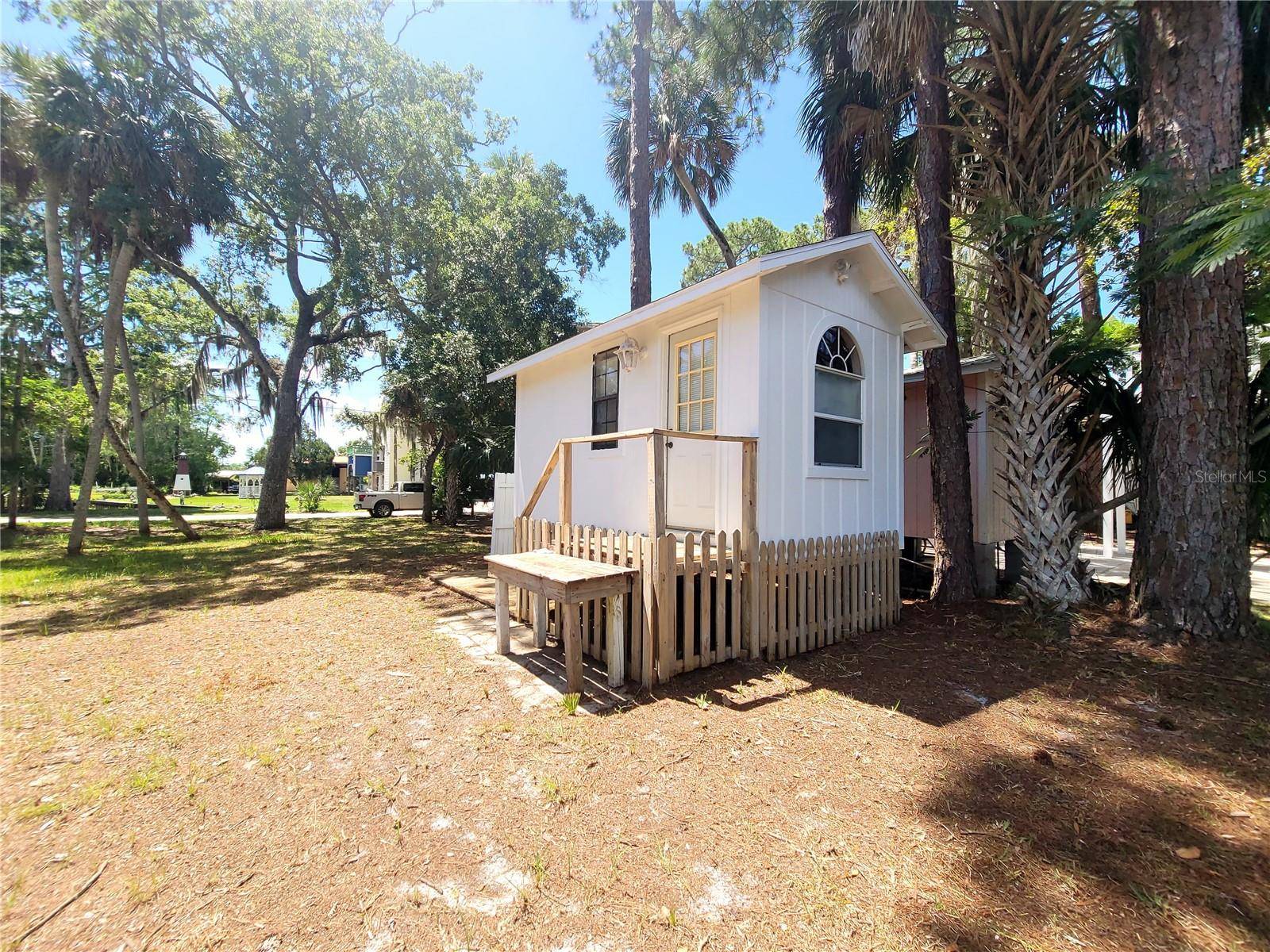 000 SE 245TH ST, Suwannee, FL 32692