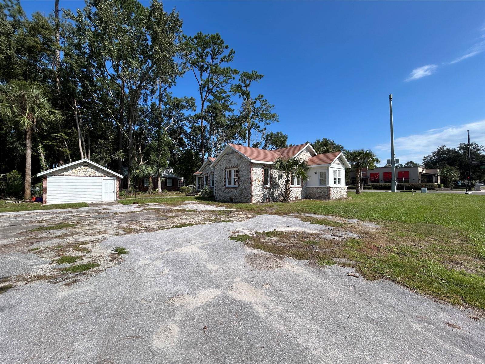 1008 NW 13TH ST, Gainesville, FL 32601