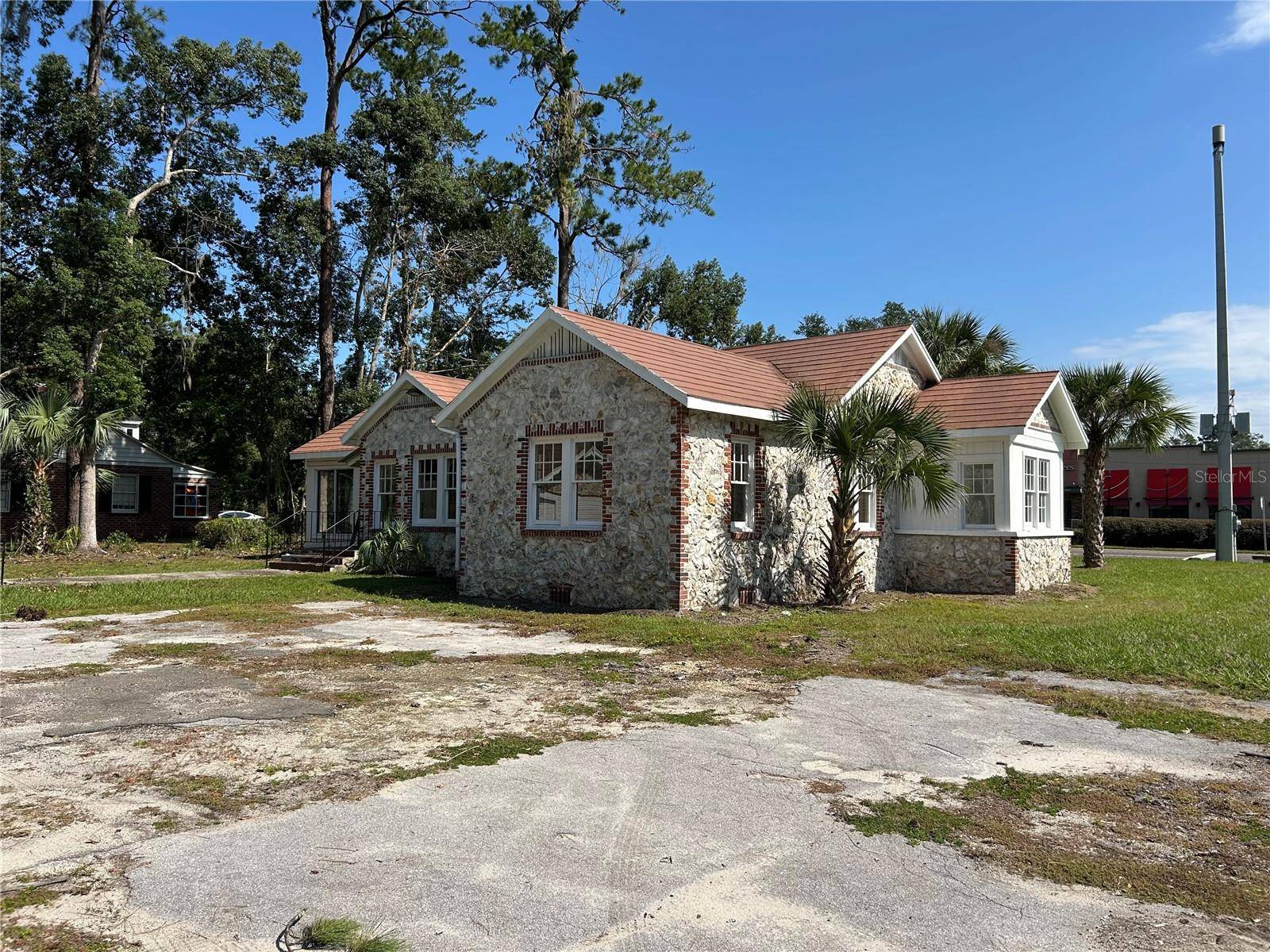 1008 NW 13TH ST, Gainesville, FL 32601
