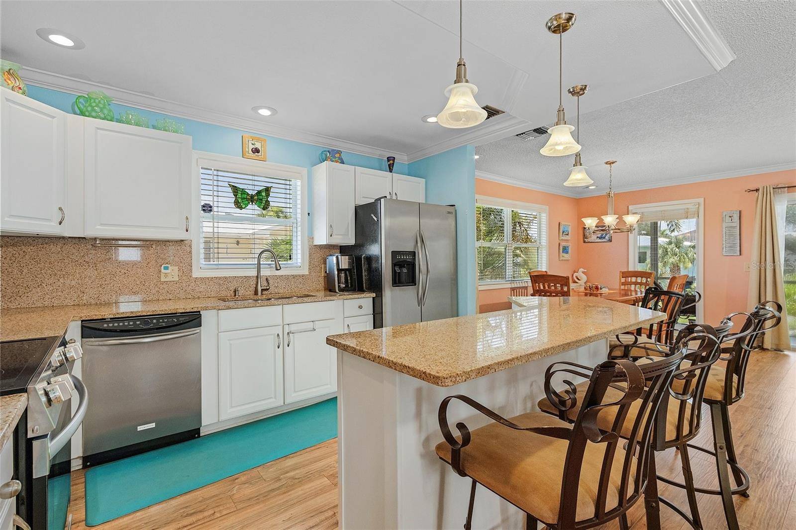 140 BAY MAR DR, Fort Myers Beach, FL 33931