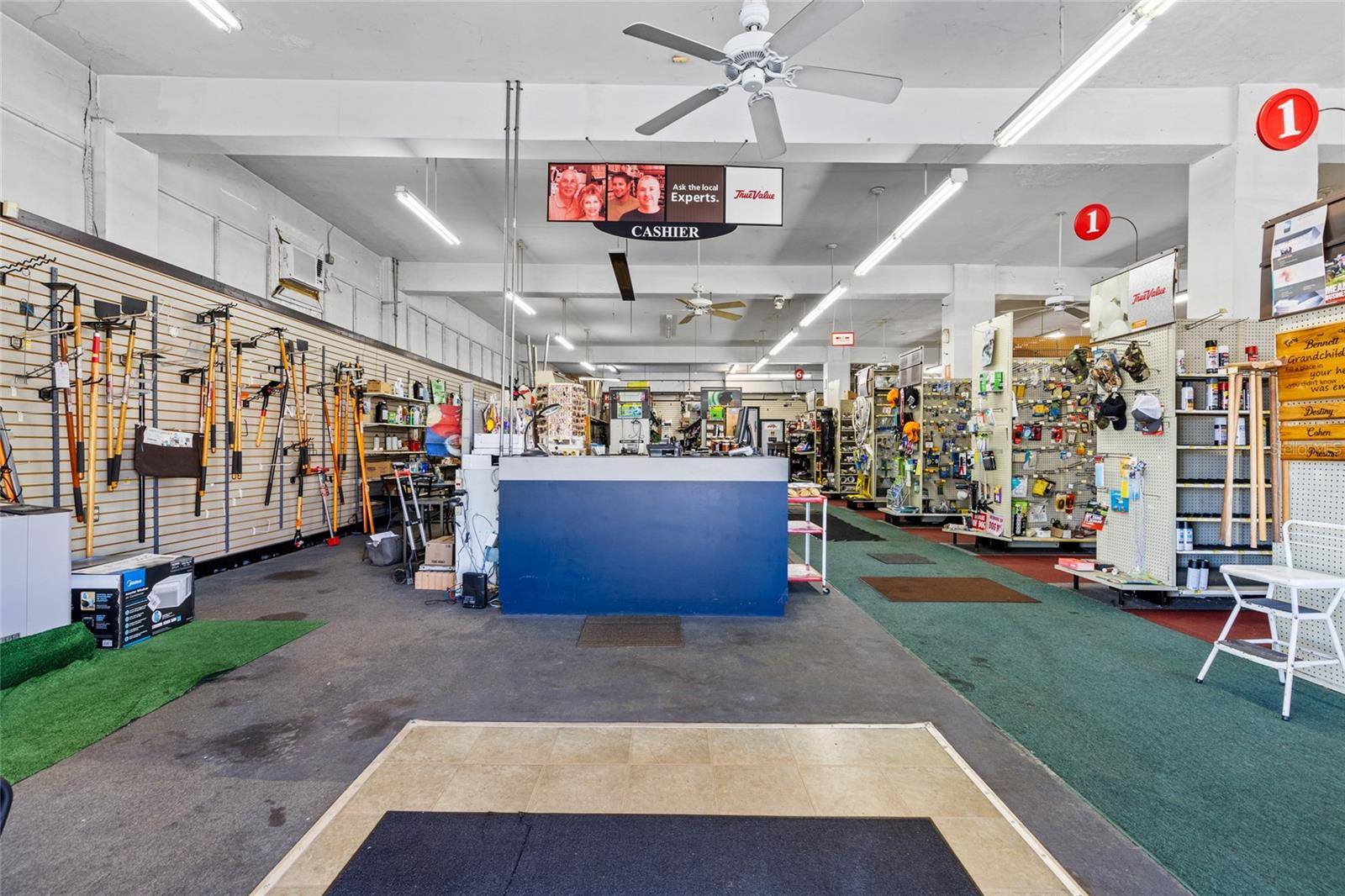 18493 HIGH SPRINGS MAIN STREET, High Springs, FL 32643