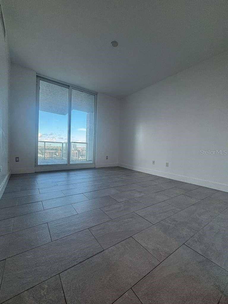 315 NE 3RD AVE #2009, Fort Lauderdale, FL 33301