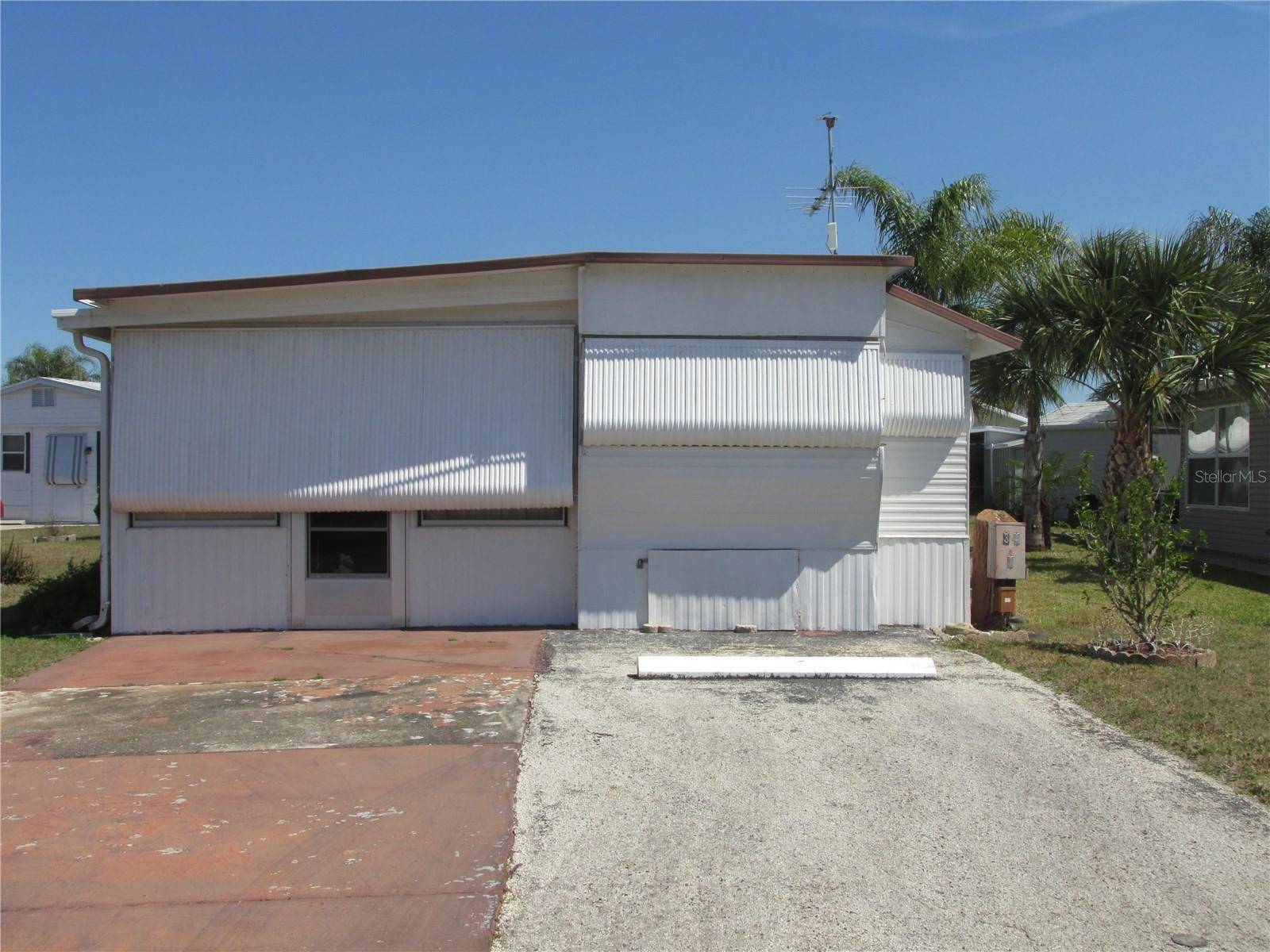 10 RED QUILL CIR, Lake Wales, FL 33898