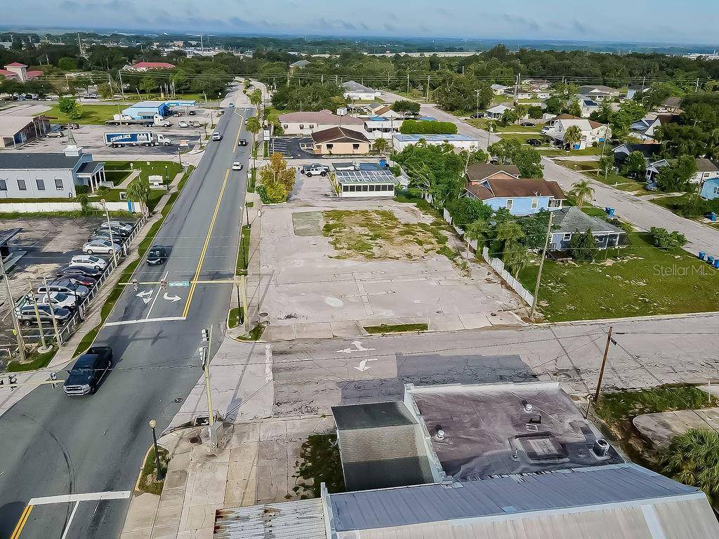 104 W CENTRAL AVE, Lake Wales, FL 33853