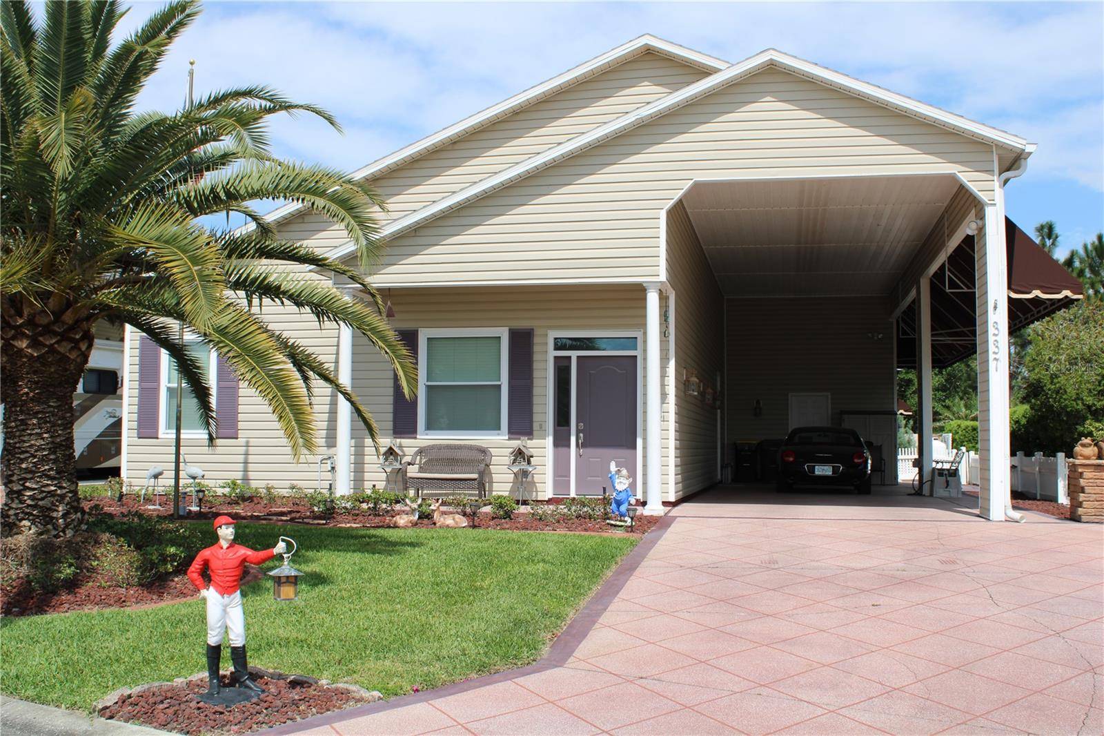 337 MOTORCOACH DR S, Polk City, FL 33868