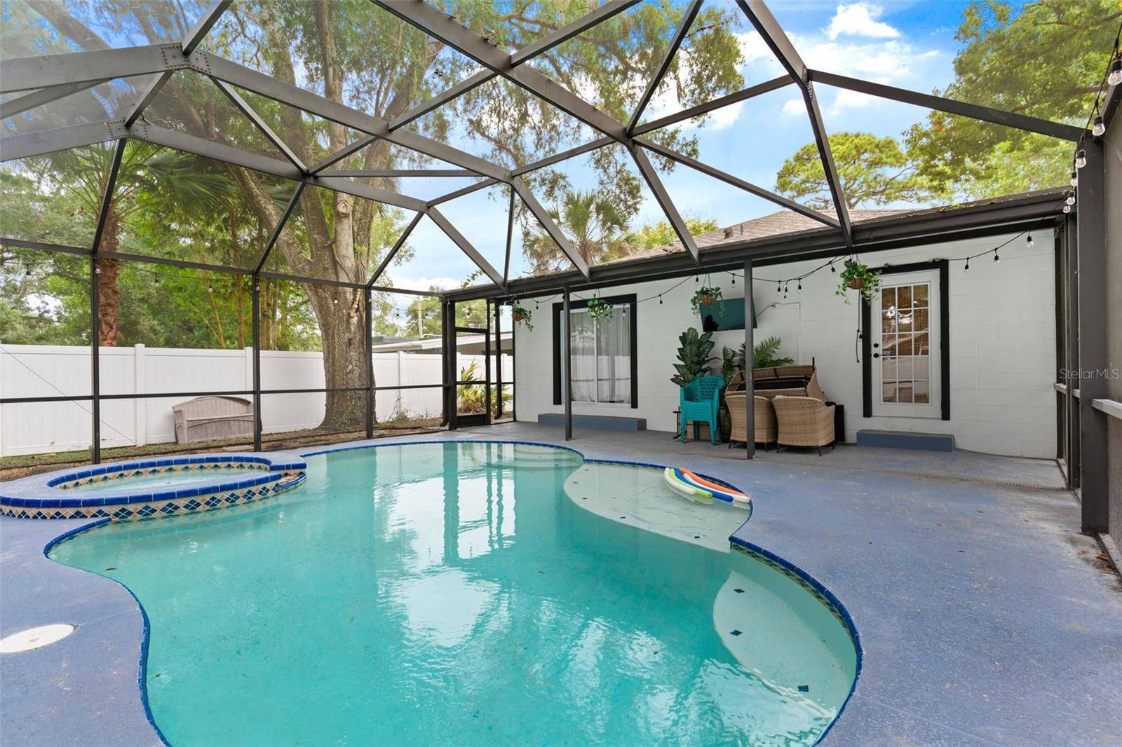 1507 E HENRY AVE, Tampa, FL 33610
