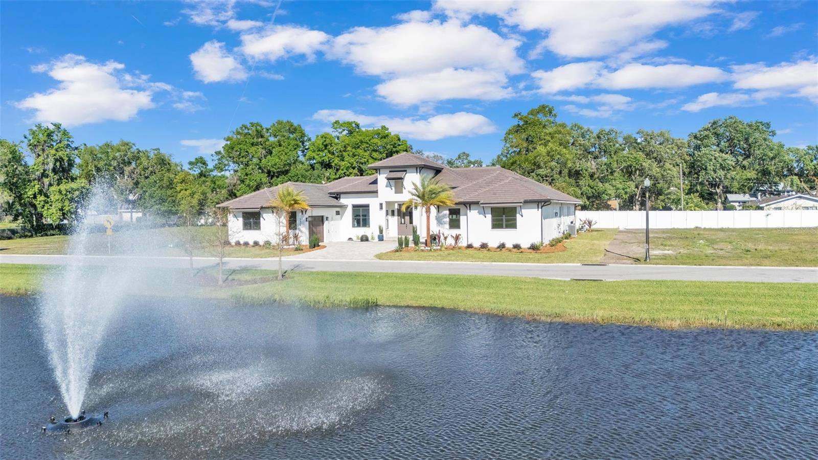 5472 SHOREVIEW DR, Lakeland, FL 33809