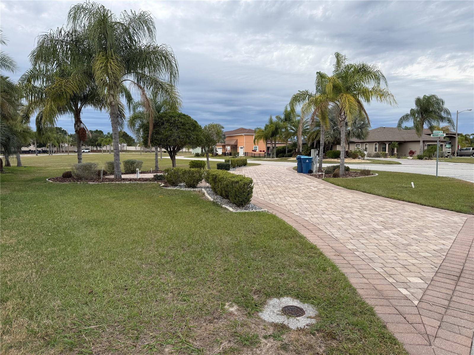 346 NOLANE LN, Polk City, FL 33868