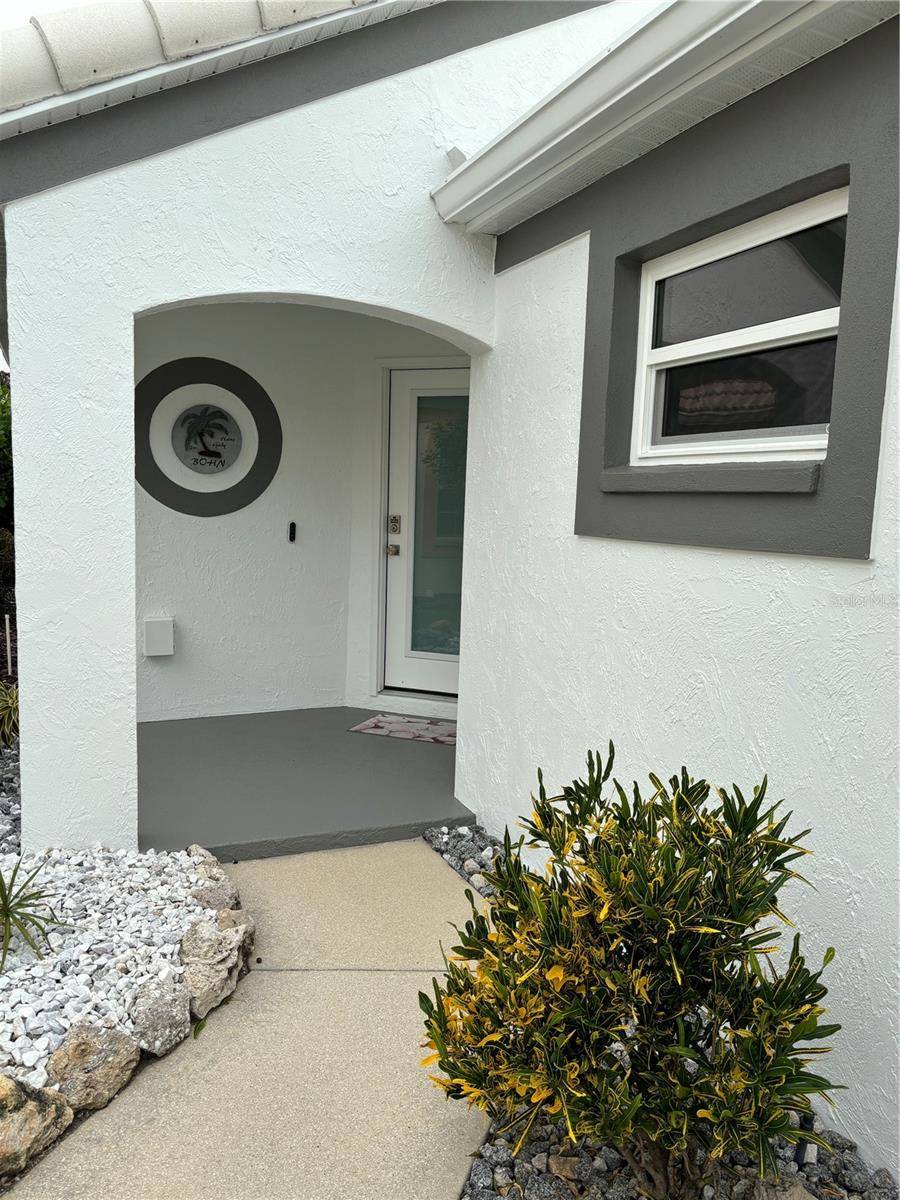 1332 CAPRI ISLES BLVD, Venice, FL 34292