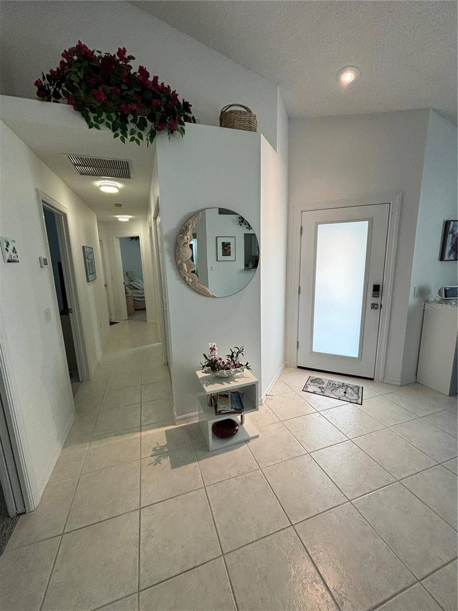1332 CAPRI ISLES BLVD, Venice, FL 34292