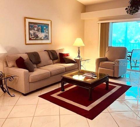 9480 HIGH GATE DR #2125, Sarasota, FL 34238