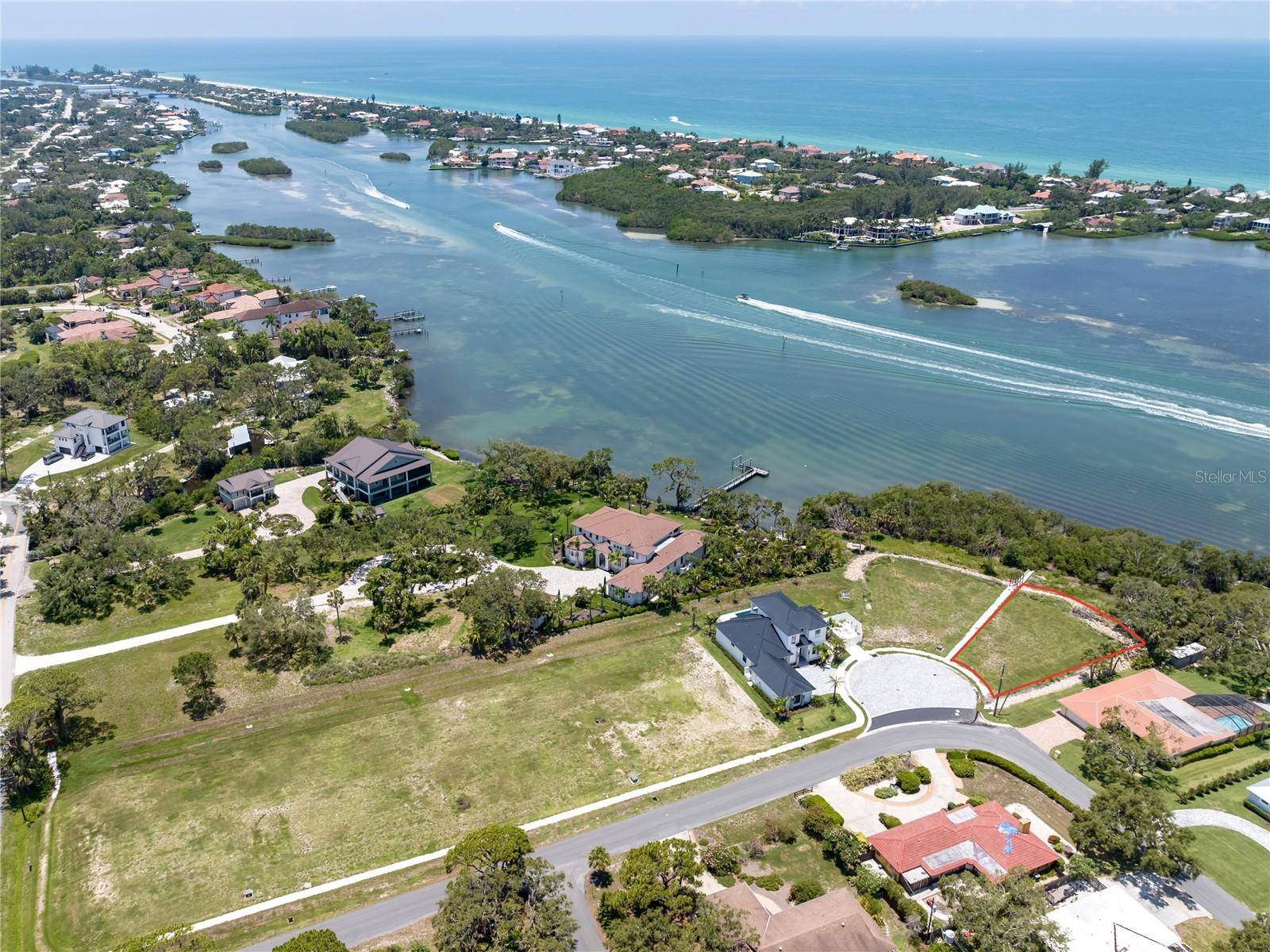 1461 BAYSHORE RD, Nokomis, FL 34275