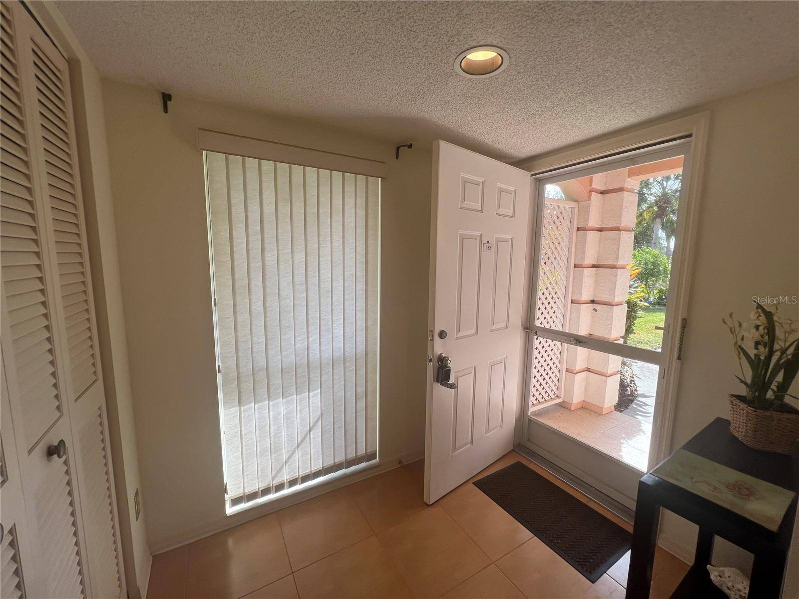 338 CERROMAR WAY N #4, Venice, FL 34293