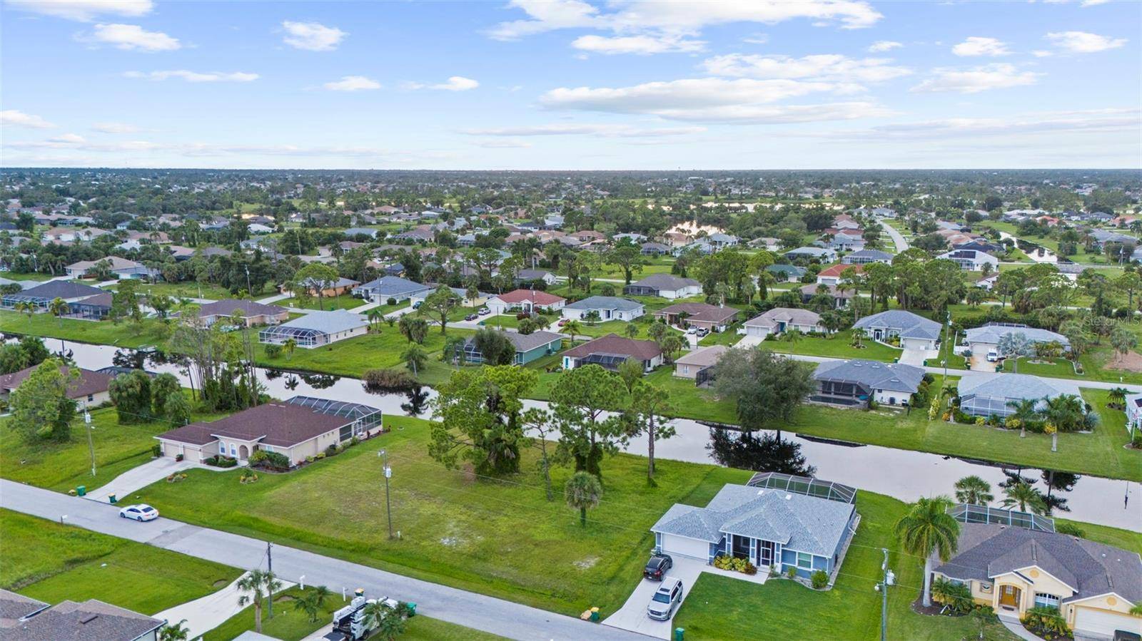 29 MARKER RD, Rotonda West, FL 33947