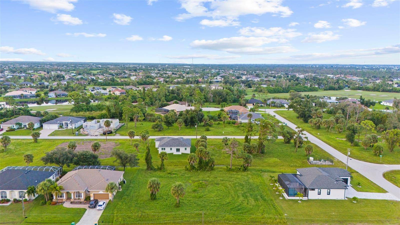 70 TEE VIEW RD, Rotonda West, FL 33947