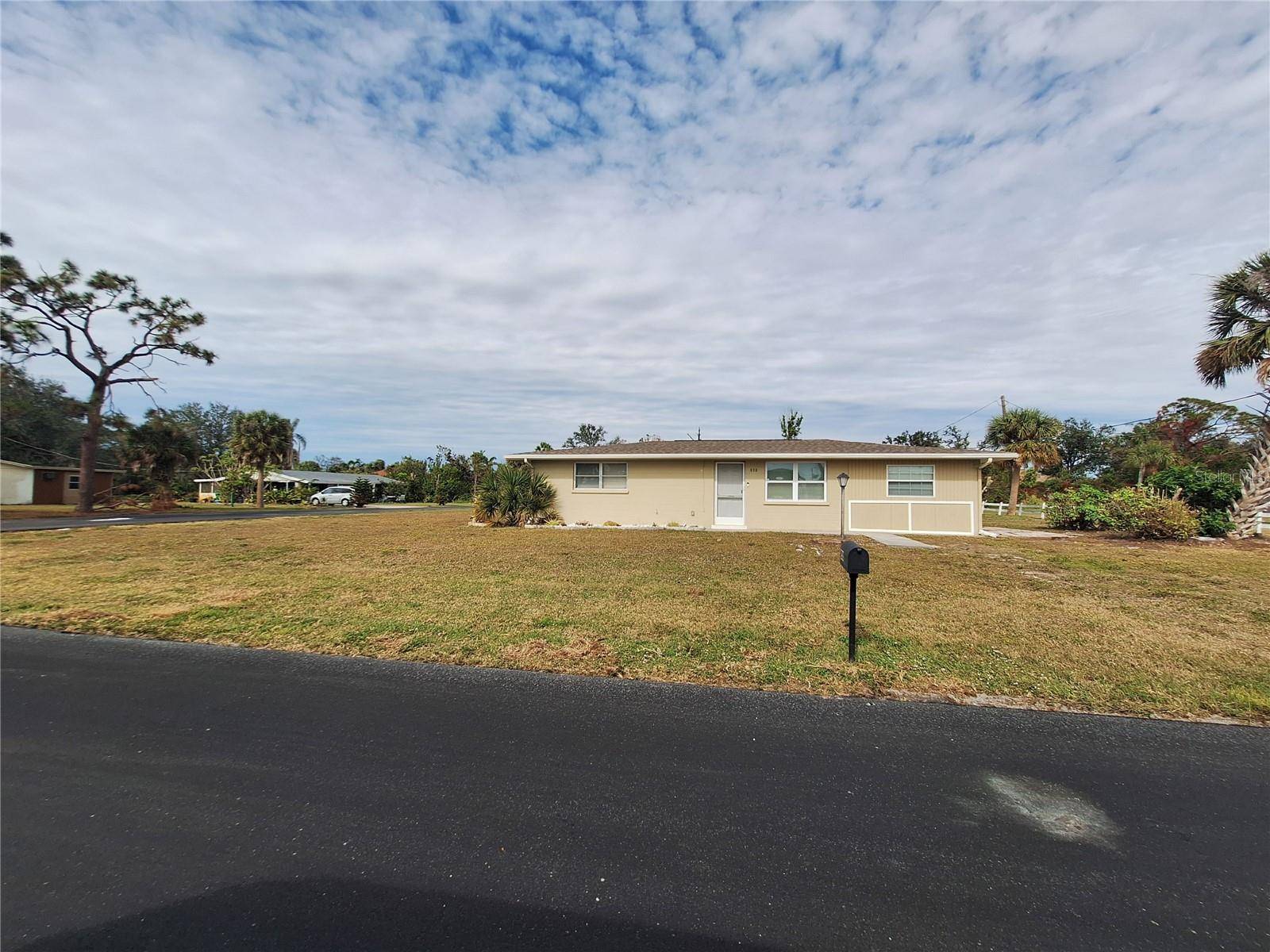 858 E 7TH ST, Englewood, FL 34223