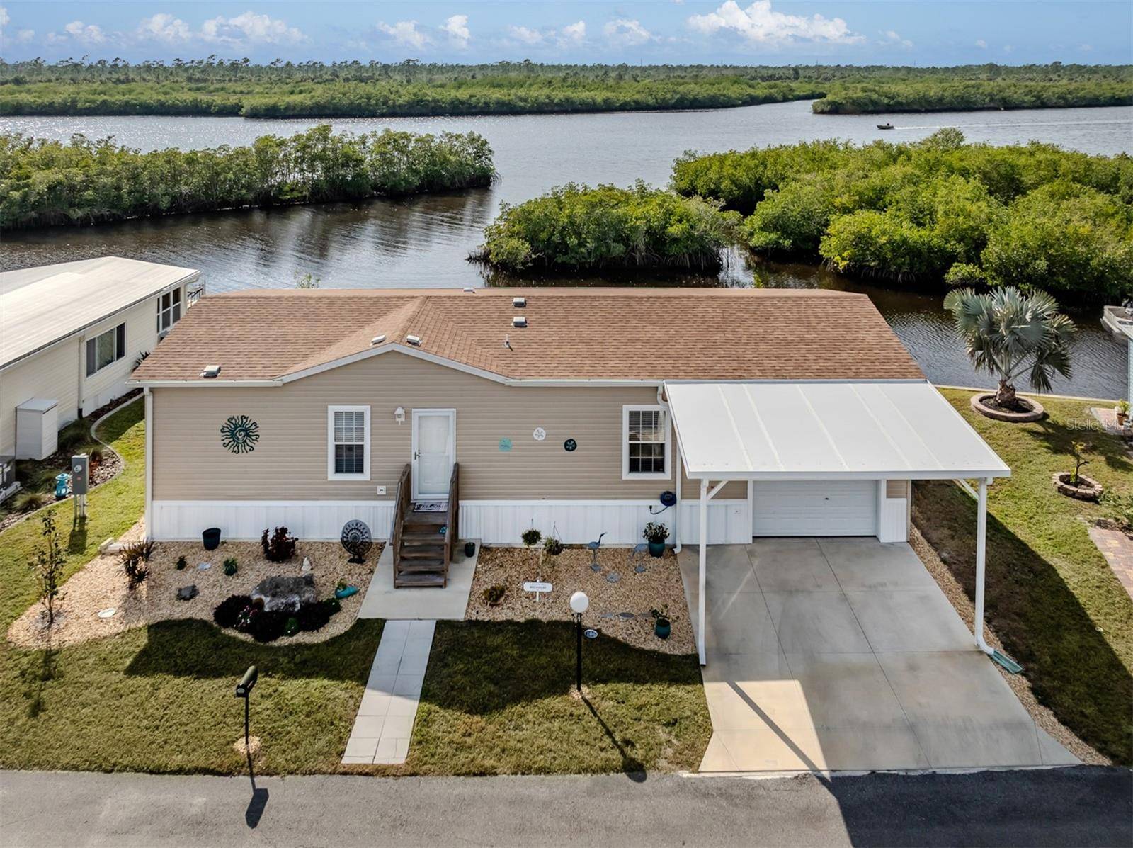 106 ISLAND POINT RD, North Port, FL 34287