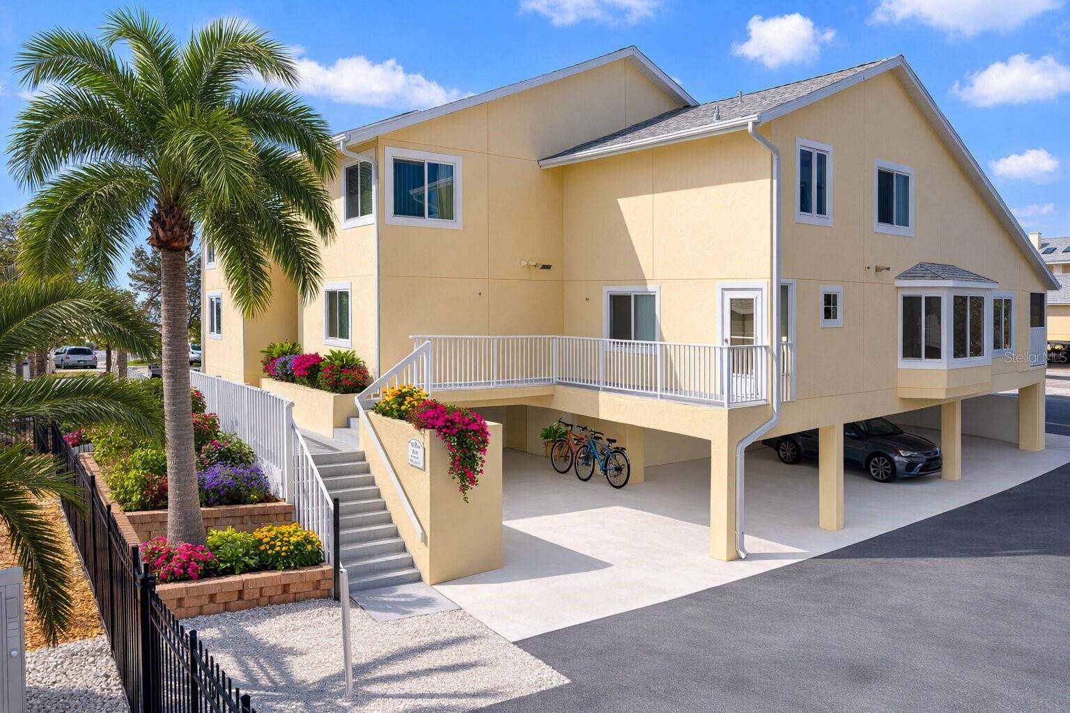109 BAYSHORE RD #10, Nokomis, FL 34275