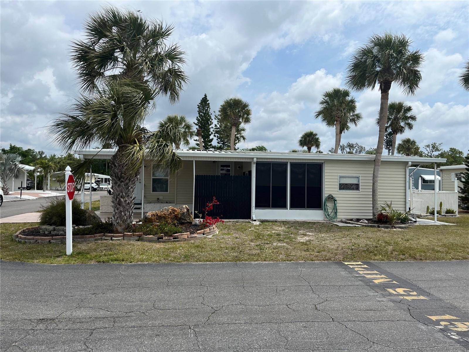 530 VIA VENETO, Venice, FL 34285