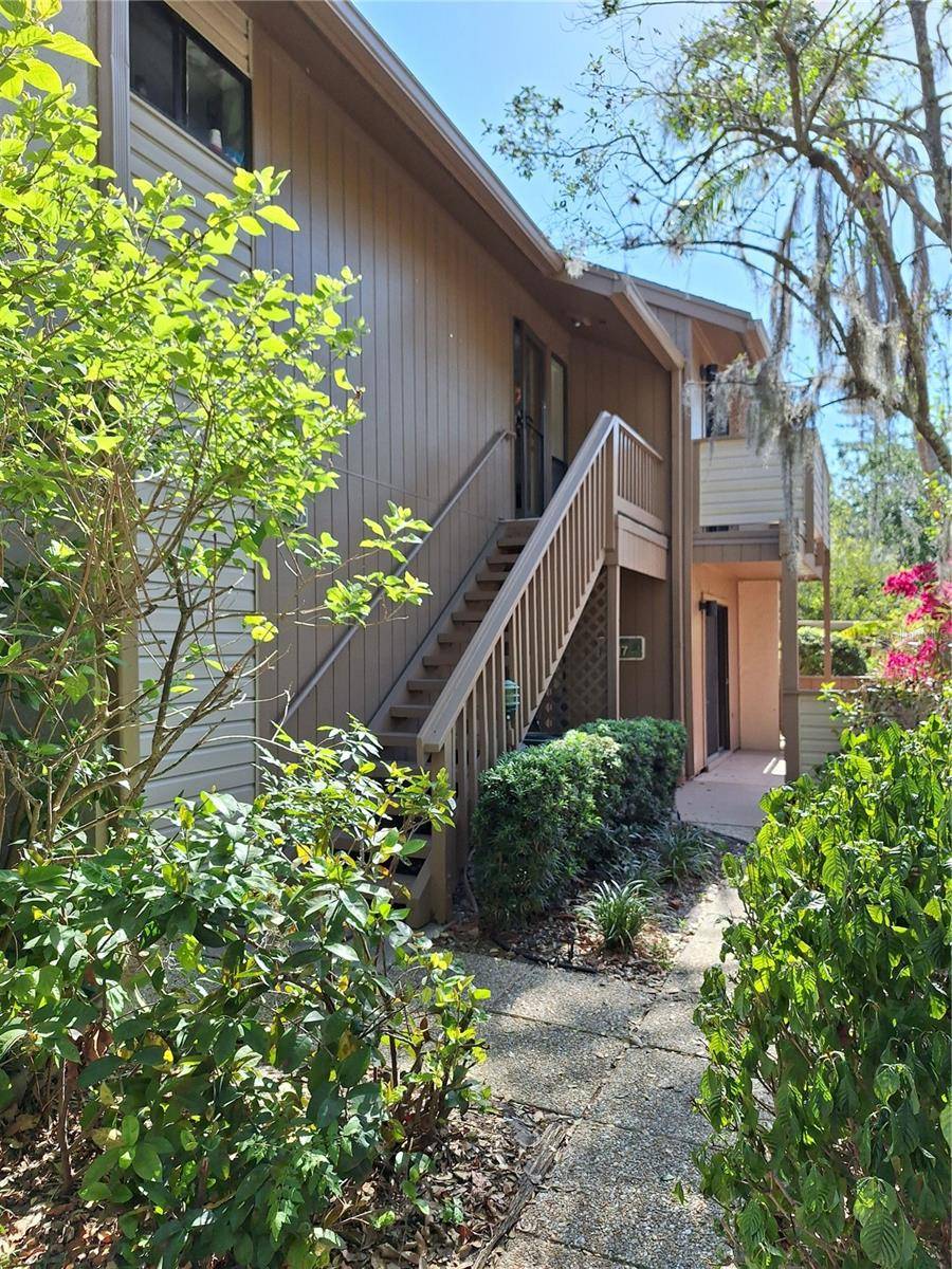 1697 BROOKHOUSE CIR #217, Sarasota, FL 34231