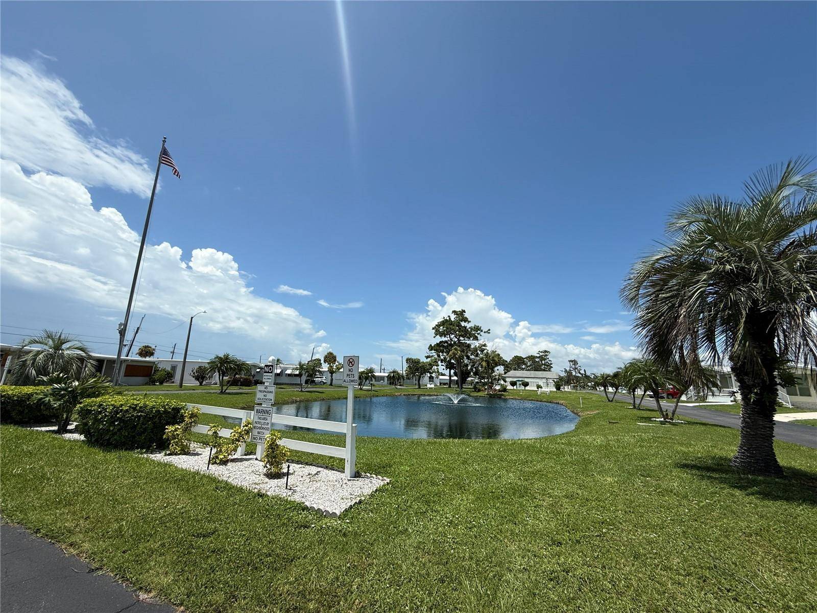 231 INNER DR E, Venice, FL 34285