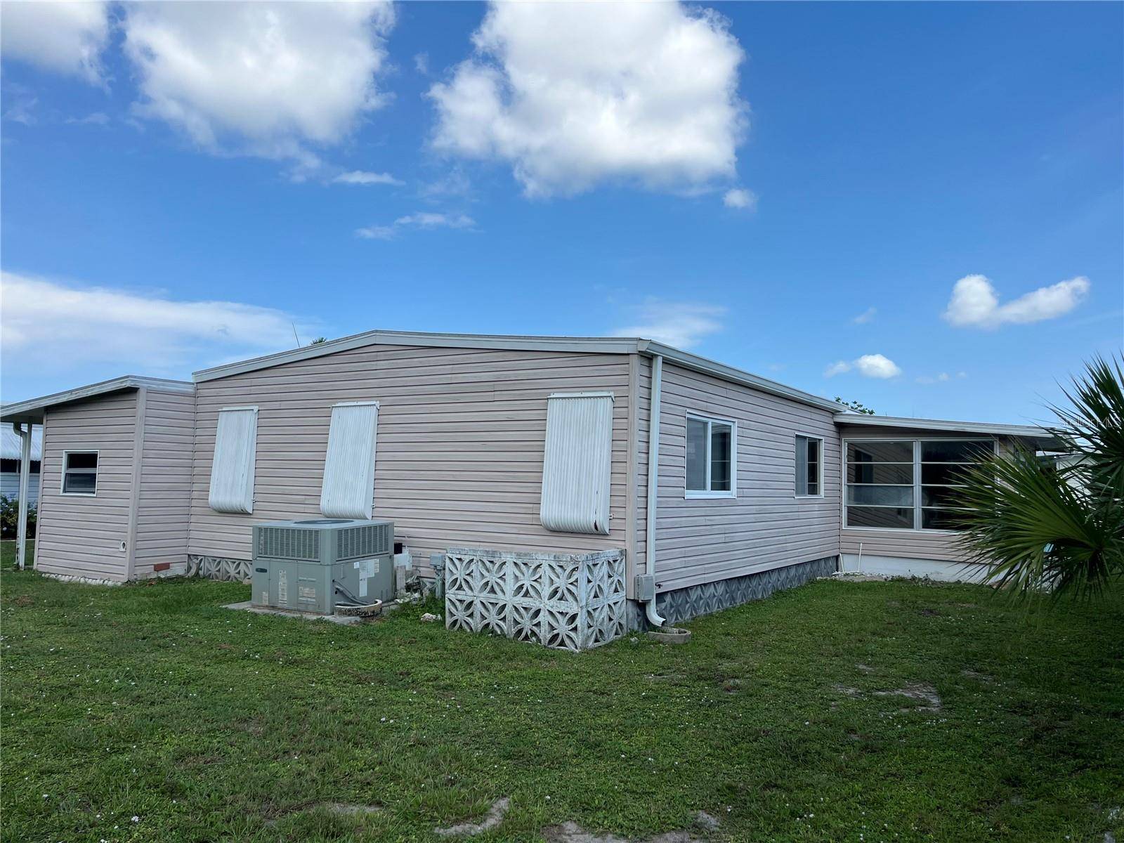 806 JOLANDA CIR, Venice, FL 34285