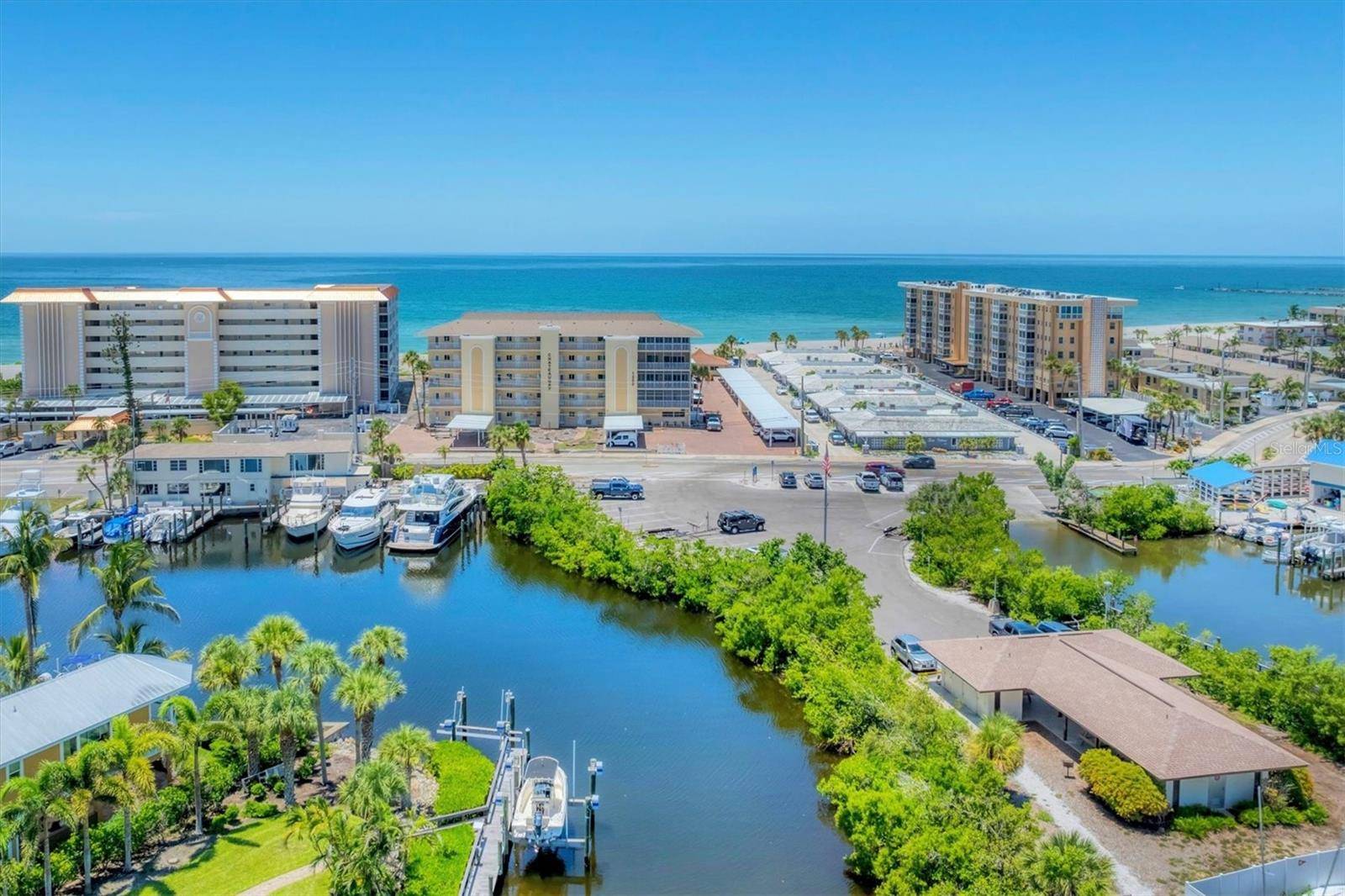 1200 TARPON CENTER DR #306, Venice, FL 34285